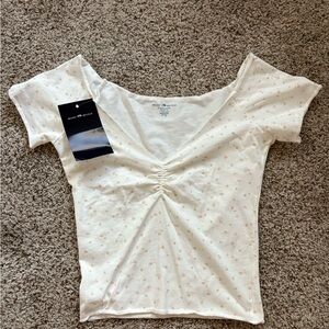 NWT Brandy Melville White Floral Top